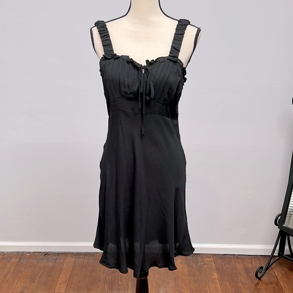 Forever 21 Ruffled Sweetheart Mini Dress